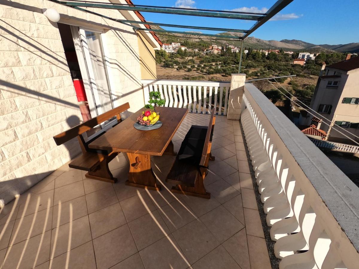 Apartments Cosic Grebastica Exterior photo