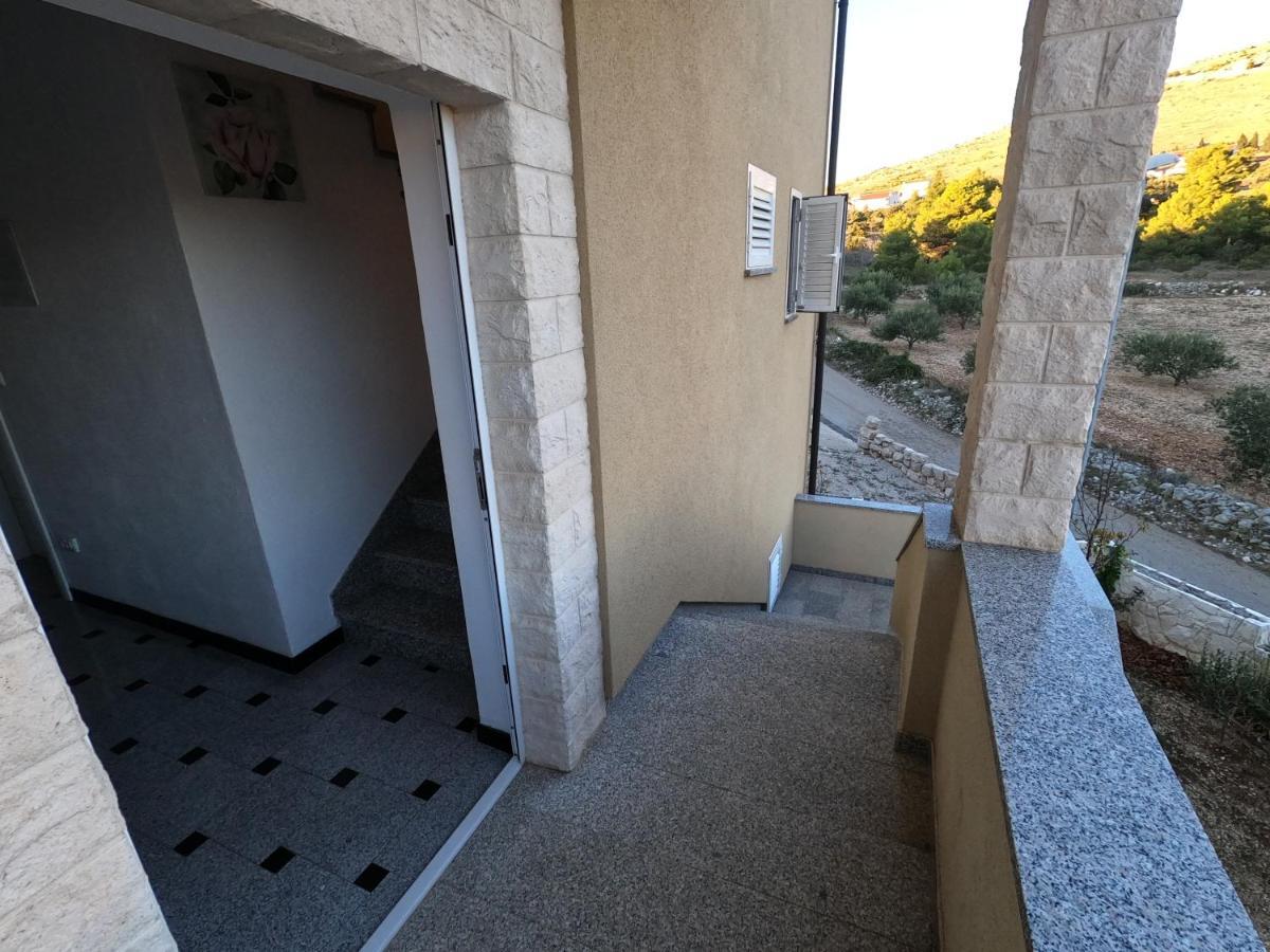 Apartments Cosic Grebastica Exterior photo
