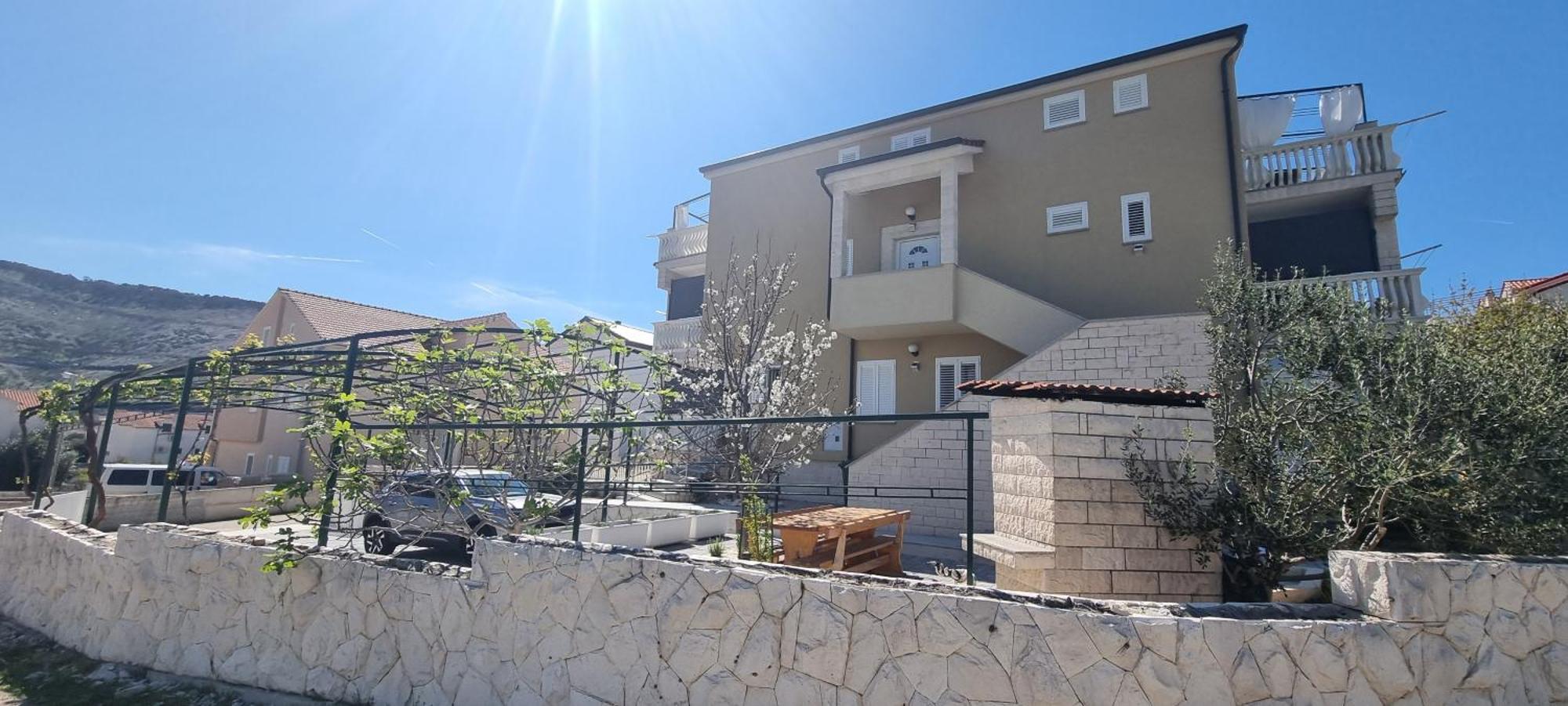 Apartments Cosic Grebastica Exterior photo