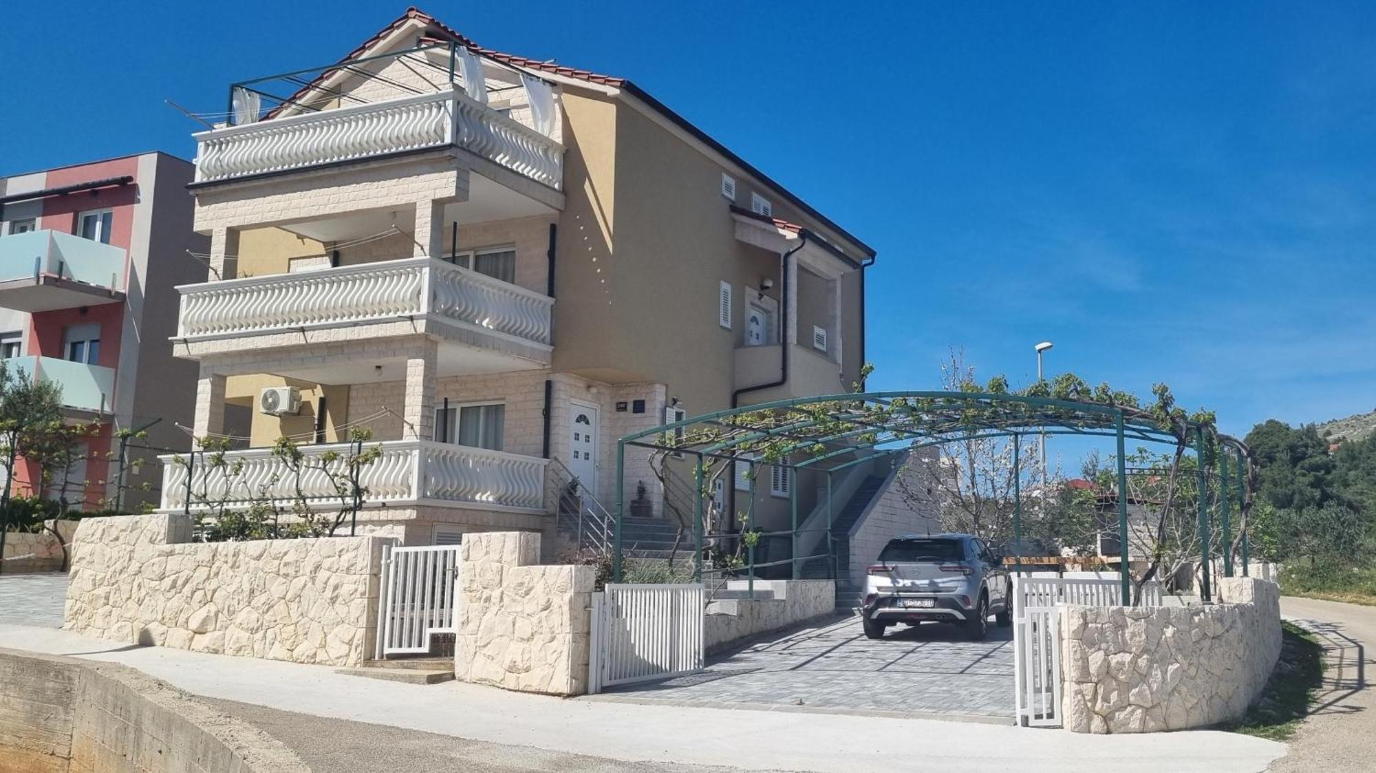 Apartments Cosic Grebastica Exterior photo